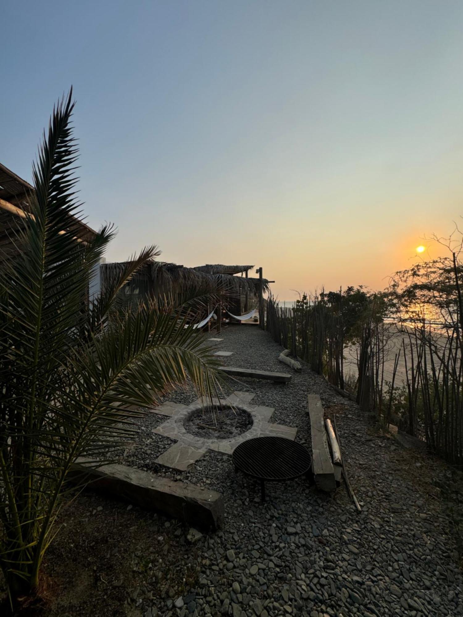 Hotel Pirámide Títi Los Órganos Esterno foto